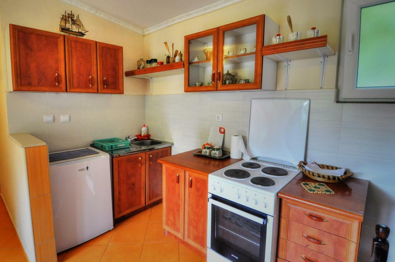 Apartments Banicevic Тиват Экстерьер фото